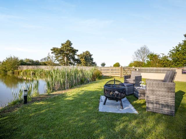 Outdoor area | Clay Lake CottagesDad&rsquo;s Shed, Alvingham