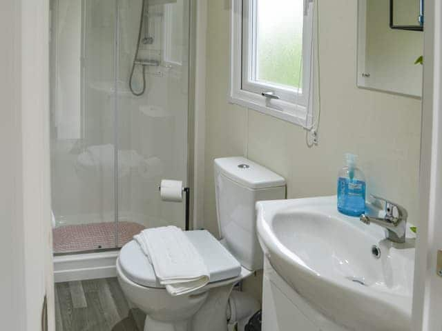 Shower room | Unwind @36 - Unwind Lodges, Felton, near Morpeth