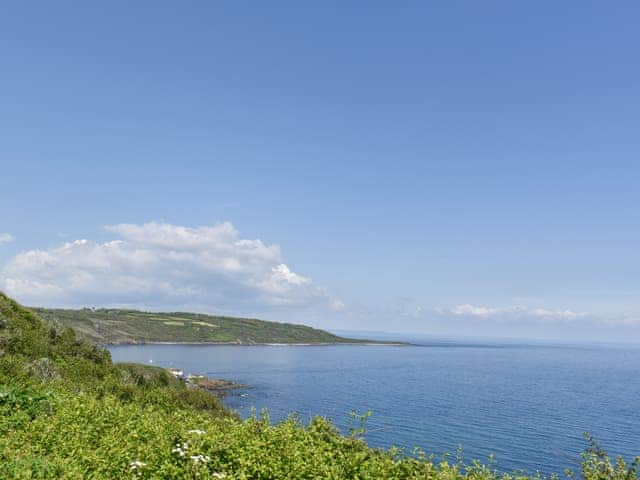 Coverack headland | Headlands Hideaway, Coverack