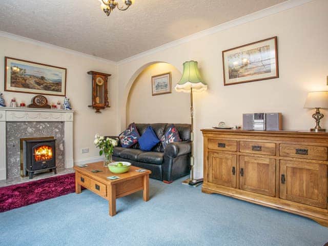 Living room | Squirrels, Teignmouth