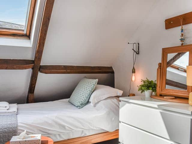 Twin bedroom | Seaside Cottage, Whitby