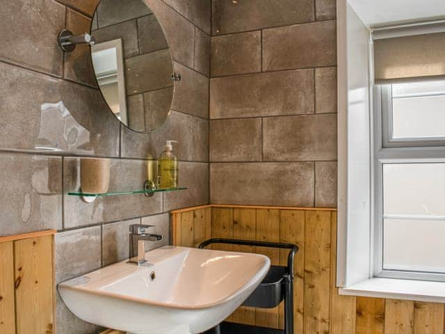 Bathroom | Seaside Cottage, Whitby