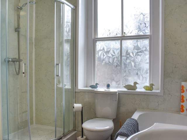 Shower room | Skiddaw House, Keswick