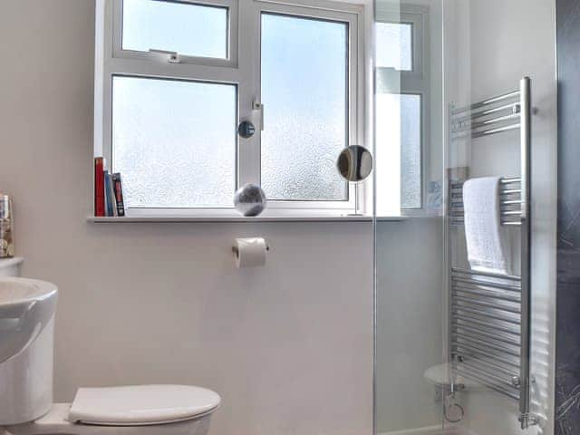 Shower room | Thornes Farm Cottage, West Quantoxhead