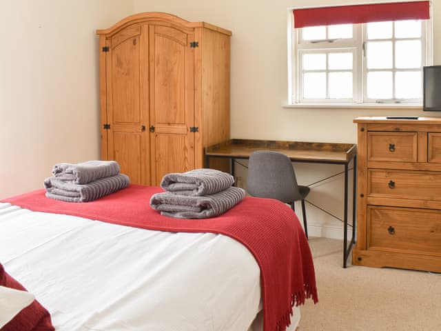 Double bedroom | Lavender House, Ewhurst Green, near Robertsbridge