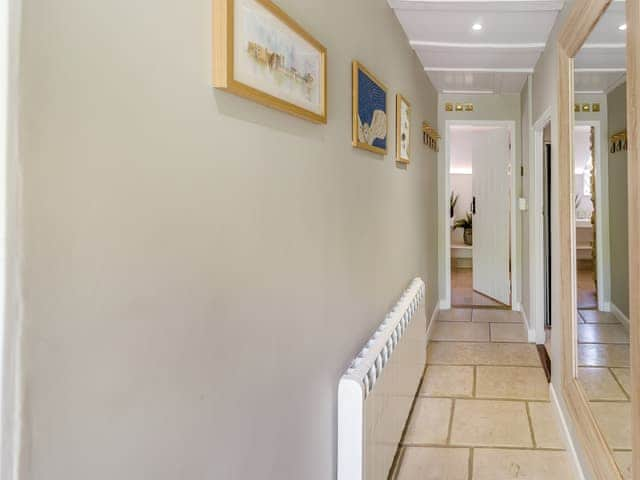 Hallway | Cloth Hall Holiday Homes - Weavers Cottage - Cloth Hall Holiday Homes , Smarden, near Ashford