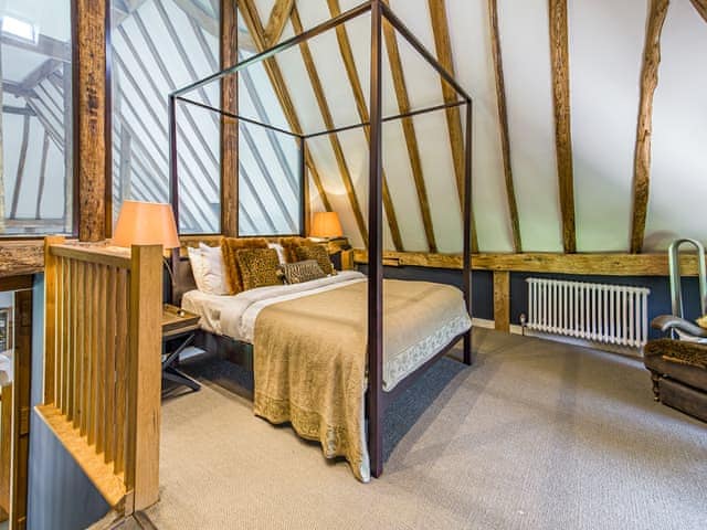 Double bedroom | Cloth Hall Holiday Homes - Cloth Workers Barn - Cloth Hall Holiday Homes , Smarden, near Ashford