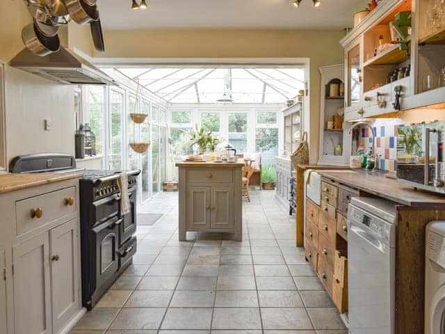 Kitchen area | Kennelman&rsquo;s, Sopley, near Christchurch