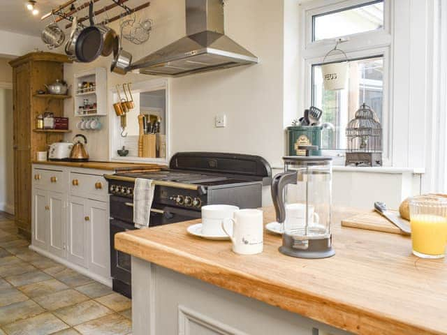 Kitchen area | Kennelman&rsquo;s, Sopley, near Christchurch