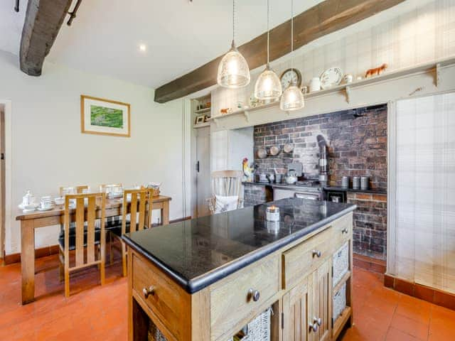 Kitchen/diner | Pentregaer Issa, Croesau Bach, near Oswestry