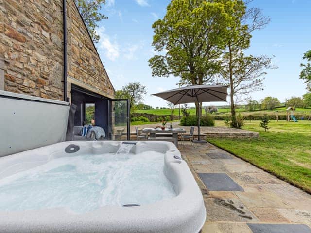 Hot tub | Holme House, Eldroth, near Settle