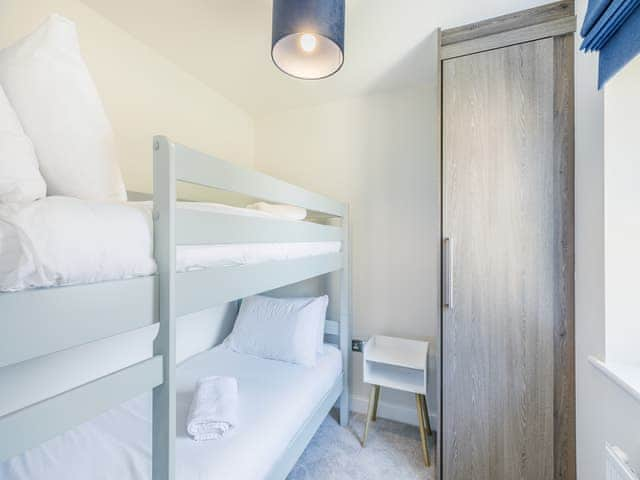 Bunk bedroom | Silkstone Crescent, Buxton