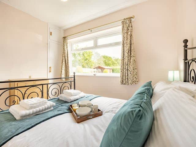 Double bedroom | Cyrabel, Lincoln