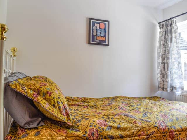 Double bedroom | Wayside Cottage, Padbury, near Buckingham