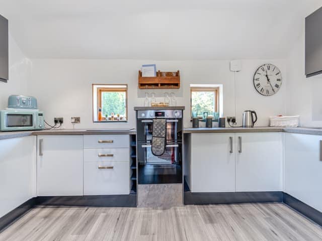 Kitchen | Red Brick Barn - Mayfield Retreats, Burton Pedwardine, near Sleaford