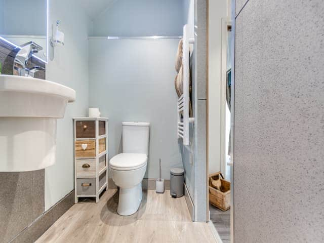 Bathroom | Red Brick Barn - Mayfield Retreats, Burton Pedwardine, near Sleaford