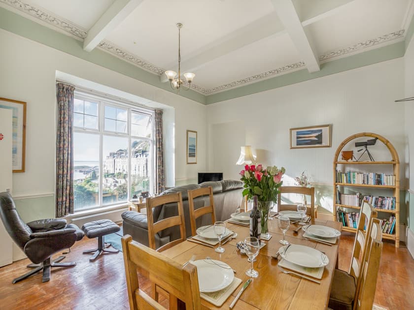 Living room/dining room | Sea and Sands, Barmouth