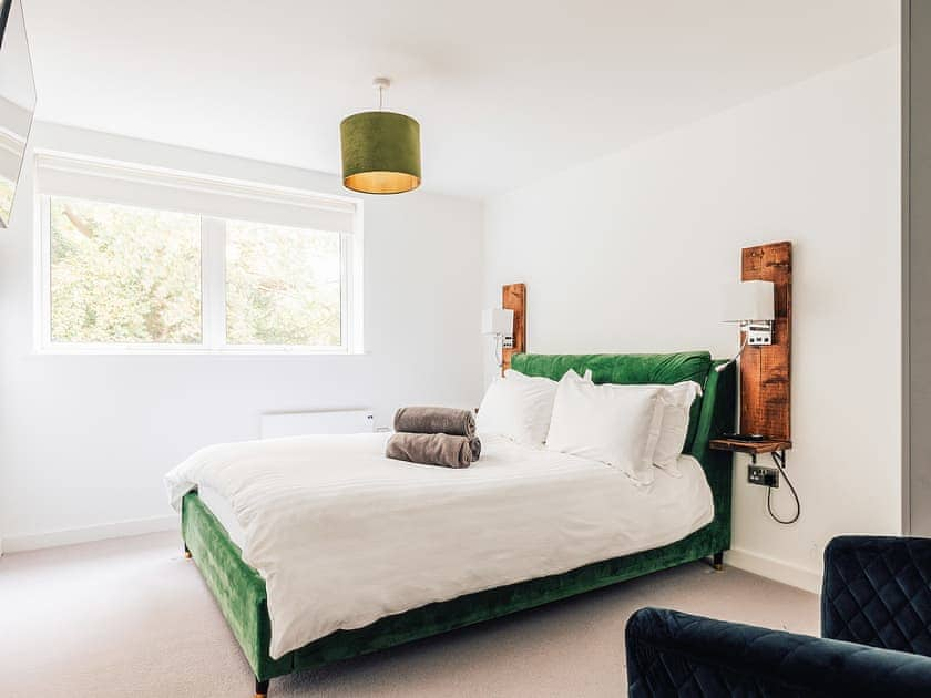 Double bedroom | Apartment Eight - Charlecote House, Bath