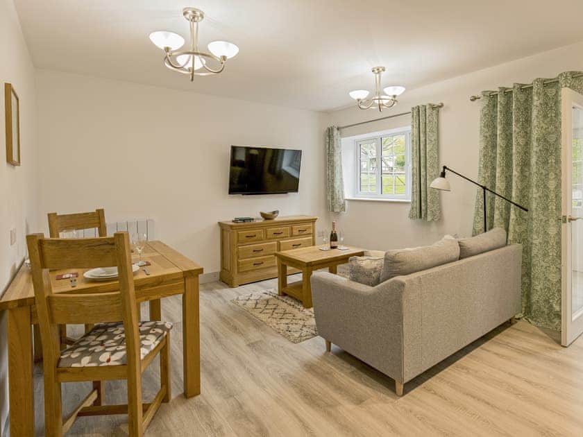 Open plan living space | Foxwhelp - The Old Kennels Holidays, Ledbury