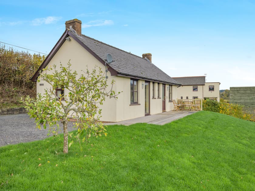 Exterior | Old Oak Cottages-Beacons Cottage - Old Oak Cottages, Brecon, Near Hay-on-Wye
