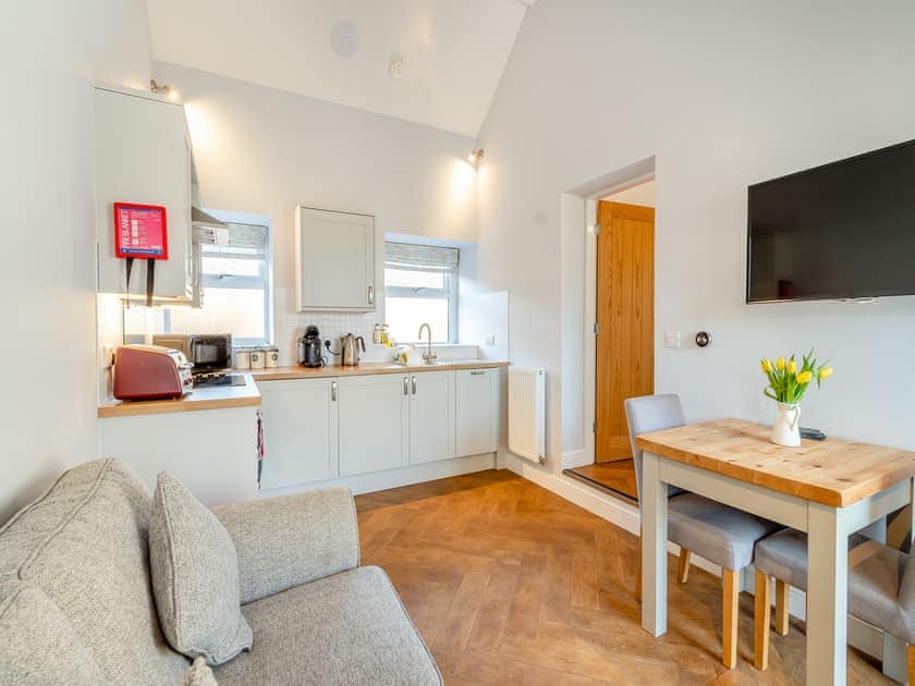 Open plan living space | Wolds Way Cottages - The Cow &rsquo;Ouse - Wolds Way Holiday Cottages, Low Hunsley, Cottingham