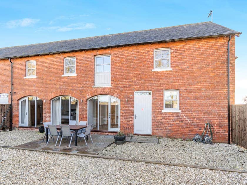 Exterior | The Granary - Wolds Way Holiday Cottages, Low Hunsley
