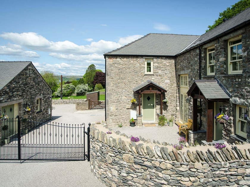 Exterior | Autumn Cottage - Helm Mount Barns, Barrows Green, near Kendal