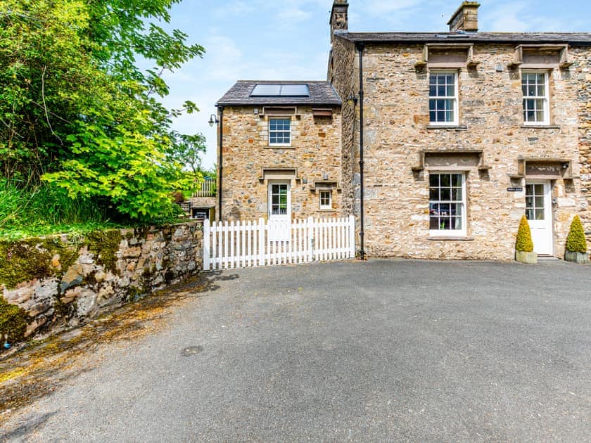 Exterior | Warth House, Ingleton, near Settle