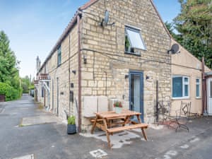 Exterior | Justaura Retreat, Branston, near Lincoln