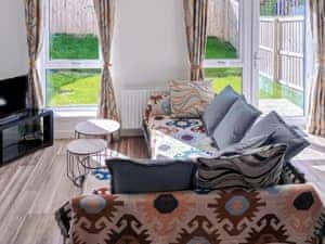 Living room/dining room | Home Choi, Culloden, near Inverness