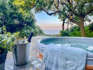 Hot tub | Beachwood, Corton, near Lowestoft