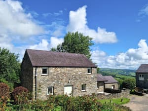 Exterior | Granary Cottage - Treberfedd Farm, Lampeter, near Aberaeron