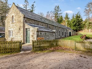 Exterior | Home Farm Cottage - Glenkindie Estate Holiday Cottages, Glenkindie, near Alford