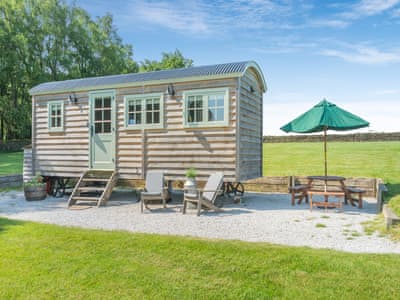 Exterior | The Wensleydale Hut - Hollow Hill Huts, Rathmell, near Settle