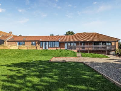 Exterior | Hogbert&rsquo;s Hideaway, Carlton Colville, near Lowestoft