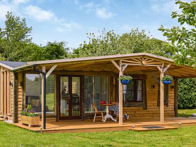 Quirky lodge accommodation in the Cornish countryside | The Escape, South Hill, near Tamar Valley