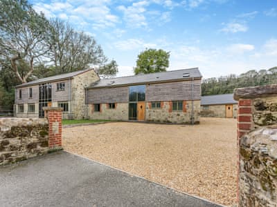 Exterior | Property 3 - Rew Farm Barns, Ventnor