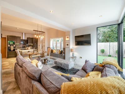 Open plan living space | Foreman&rsquo;s Cottage, Beverley