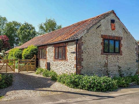 Exterior | Hunt Cottage, Sharrington, near Holt