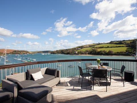 Sitting-out-area | Salcombe 31, Salcombe