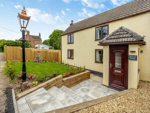 Exterior | Huntspill Cottage, Holbeach Bank, near Spalding