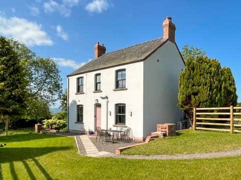 Exterior | Gwrlodde, Talgarth, near Brecon