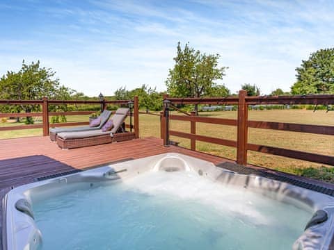 Hot tub | Jasmine Lodge - The Orchard Luxury Lodges, Hadleigh