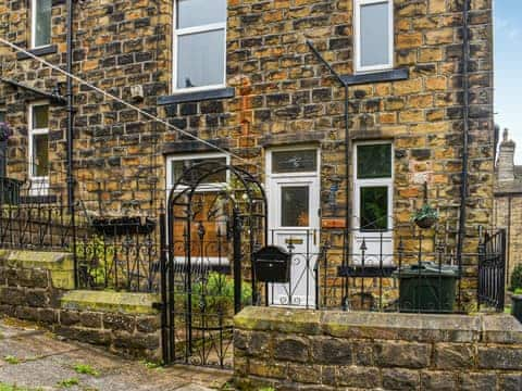 Exterior | Half Pint Cottage, Haworth