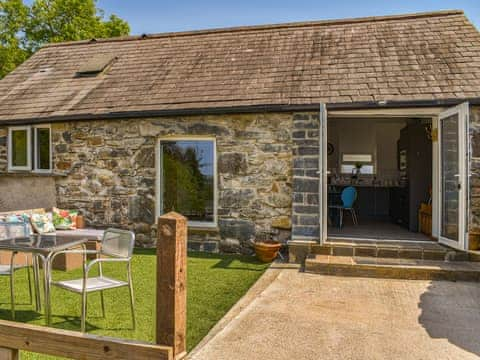 Exterior | Ty Carreg Bach, Capel Garmon, near Llanrwst