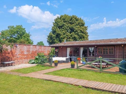 Exterior | Pampita Lodge - Tickton Hall Cottages, Beverley