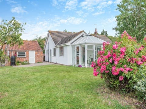 Exterior | Ivy Cottage, Sloothby, near Alford