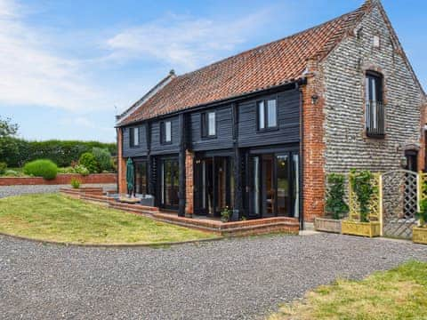 Exterior | Oak Barn, Metton