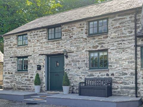 Exterior | Old Stables Cottage, Ponthirwaun