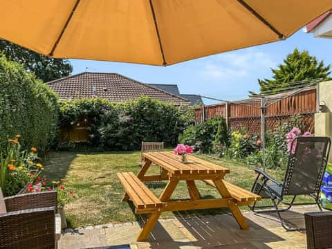 Garden | Selsmore Cottages, Hayling Island